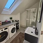 Cozy 3-bedroom In Forus 아파트 *