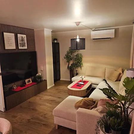Cozy 3-bedroom In Forus 아파트 스타방에르